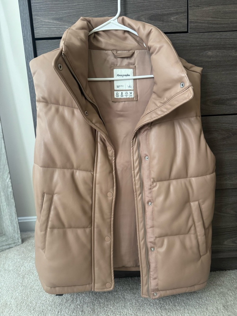 Abercrombie Vegan Leather Puffer Vest - Tan